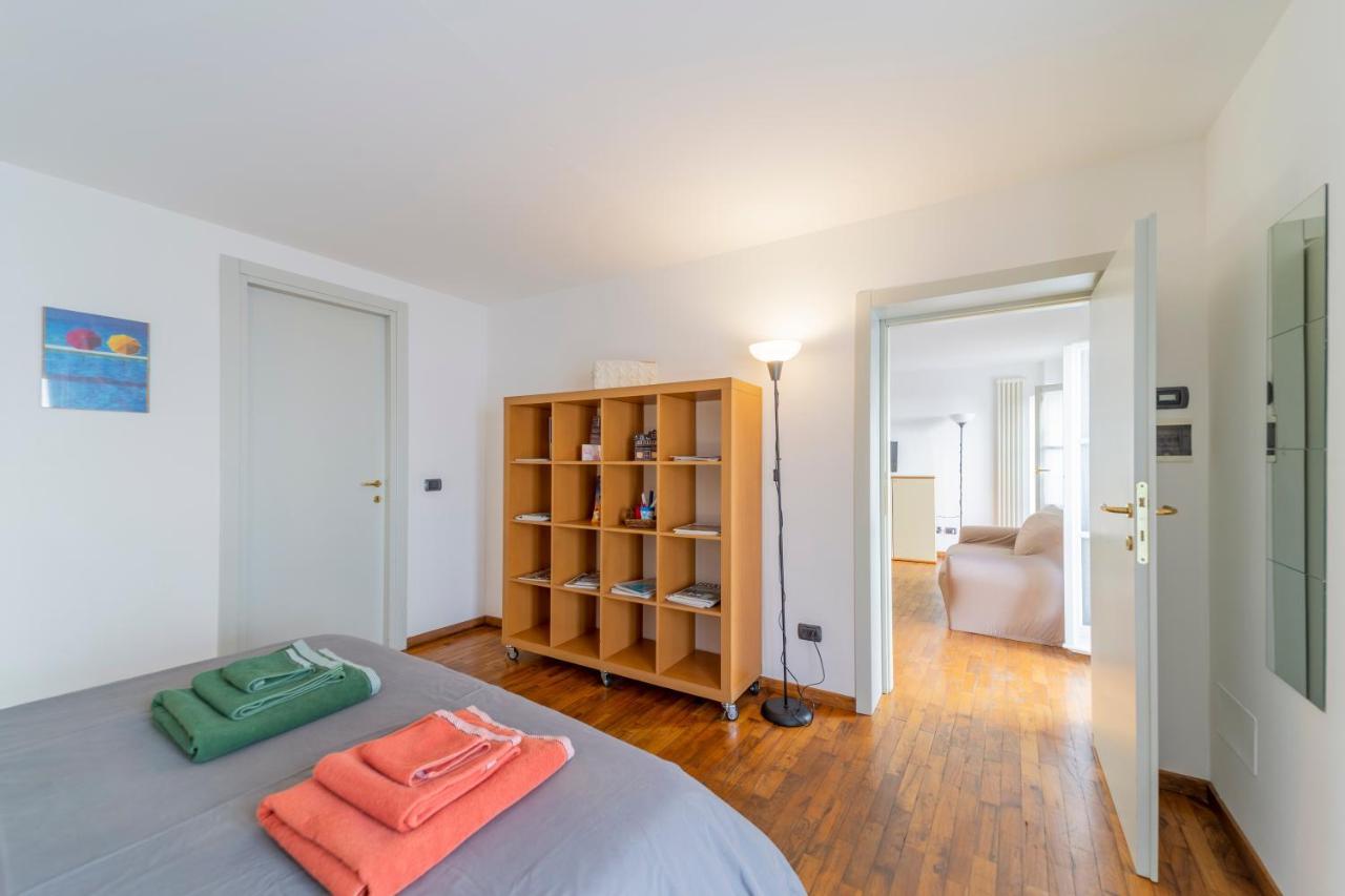 Parrot House - Casa In Centro A Parma Leilighet Eksteriør bilde